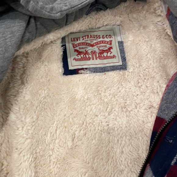 Levi’s Flannel Jacket - Picture 5 of 8